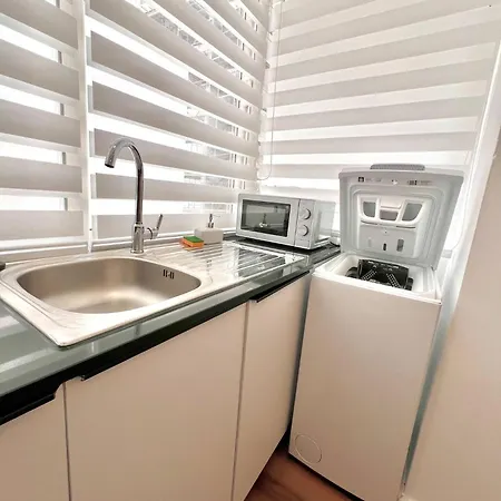 Sunkissed By Adriatic Living * Durrës